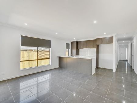 8 Jagera Court, Karalee - Photo 2