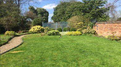 Room in Female only house share Birmingham B15 2EU - Photo 2