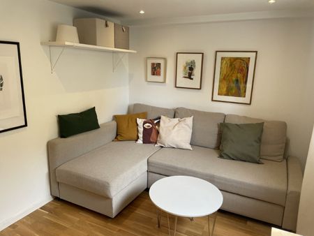 Älvsjö - 1rok - tillsv - 8.050kr/mån - Photo 2