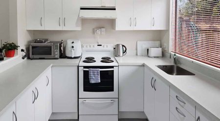 2 Bedroom in Avalon - Photo 3