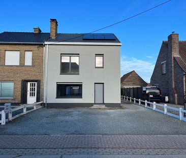 Gerenoveerde Half Open bebouwing - Photo 1