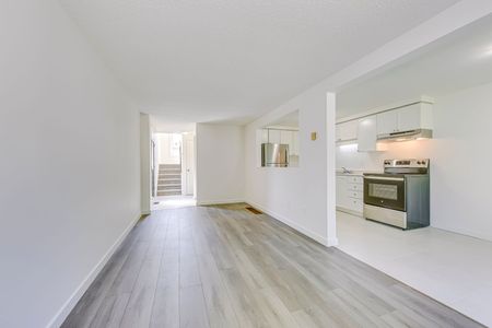 For Lease - 12 Danville Avenue, Halton Hills, Ontario - Photo 3