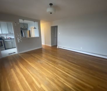 3223 Veith Unit 1 – CHARMING TOP FLOOR 3 BED 1 BATH NORTH END APT A... - Photo 3