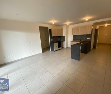Location Appartement 4 pièces 88m² ST DENIS 97400 - Photo 3