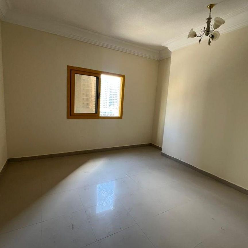 Free parking _ Open view _ Central AC - Photo 1