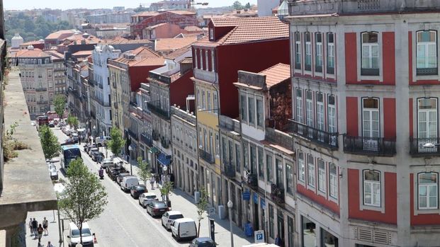 Rua dos Pelames, Porto, Porto District 4000-010 - Photo 1