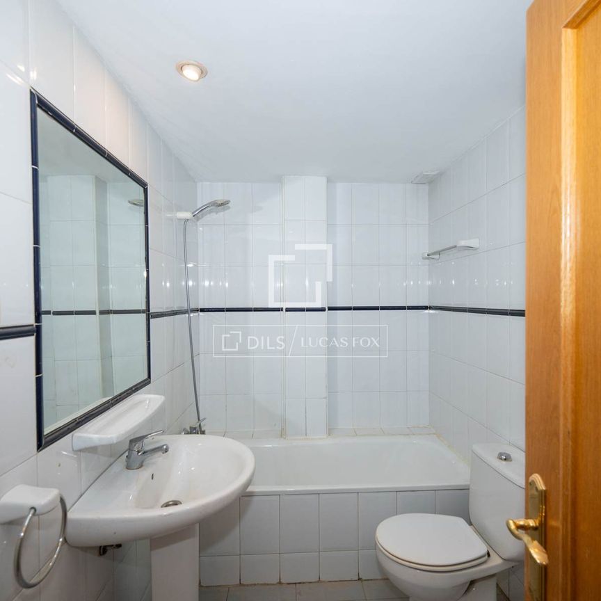 Bright 3-bedroom duplex with parking in San Sebastián de los Reyes - Photo 1