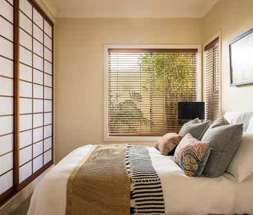 Architecturally Designed Luxury Living with Panoramic City Views - Photo 6