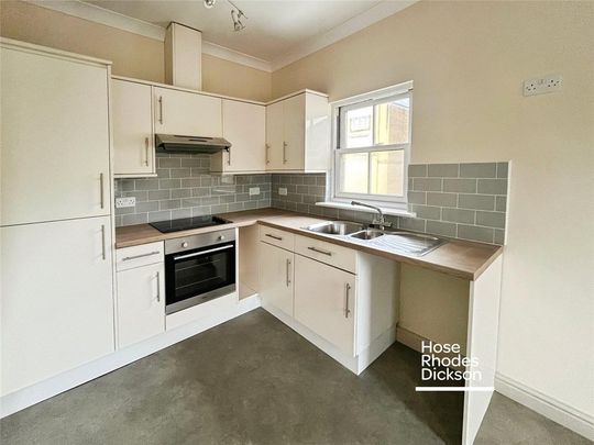 2 bedroom flat to rent - Photo 1