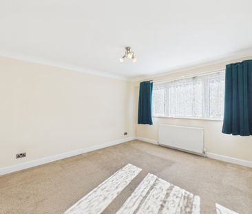 3 bedroom House in Greenfields, Maidenhead - Photo 3