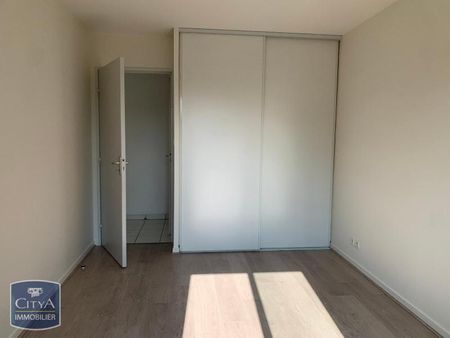 Location Appartement 2 pièces 47m² POITIERS 86000 - Photo 2