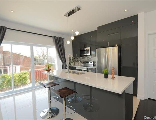 À louer / Maison à étages - Photo 1