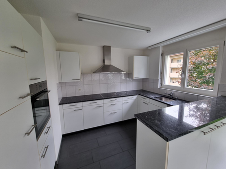 Tolle 3.5 Zimmer Wohnung mit praktischem Grundriss - Photo 4