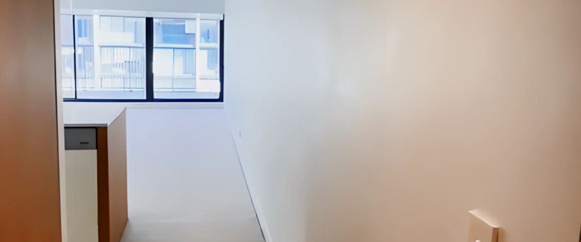 waterfall by crown waterloo, Sydney - Photo 1