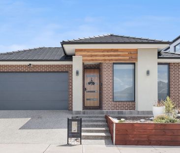 Spacious, Modern Family Living in Prime Wollert Location - Photo 5