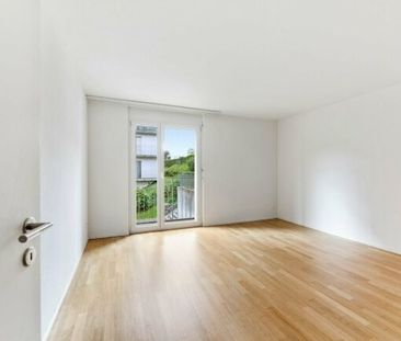 Spacious and modern apartment - Photo 3