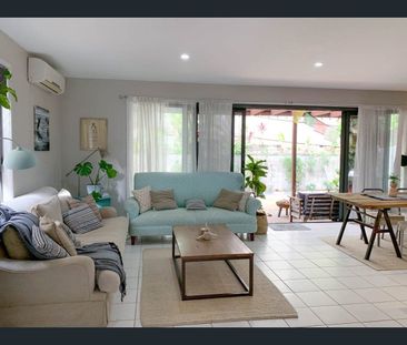 Spacious Modern Townhouse in a Prime Southport Location - Photo 3