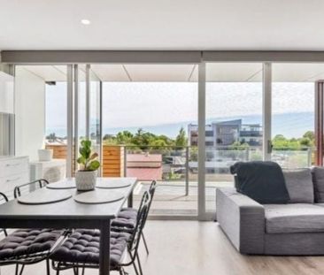 Modern Two Bedroom Apartment - Photo 5