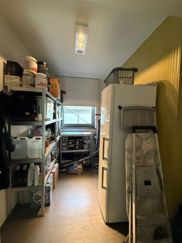 Instapklaar appartement met ruim terras vlakbij het centrum van Diepenbeek. - Photo 4