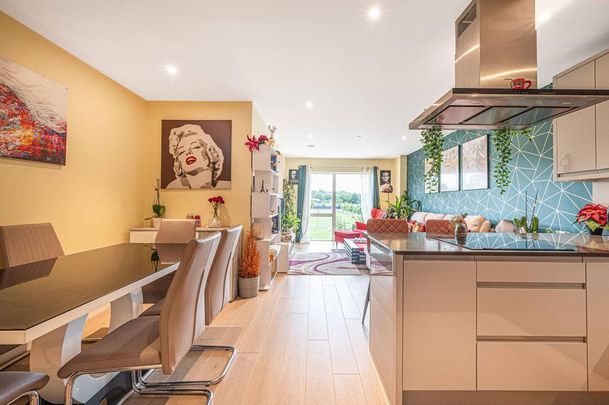 3 bedroom flat to rent - Photo 1