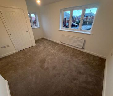 3 bedroom semi-detached house to rent - Photo 2