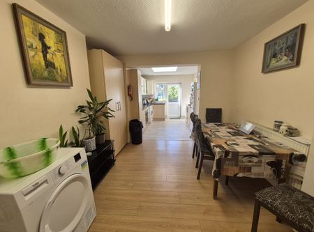 Ballogie Avenue, LONDON, NW10 - Photo 2
