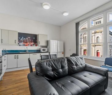 6 bedroom flat share to rent - Photo 2