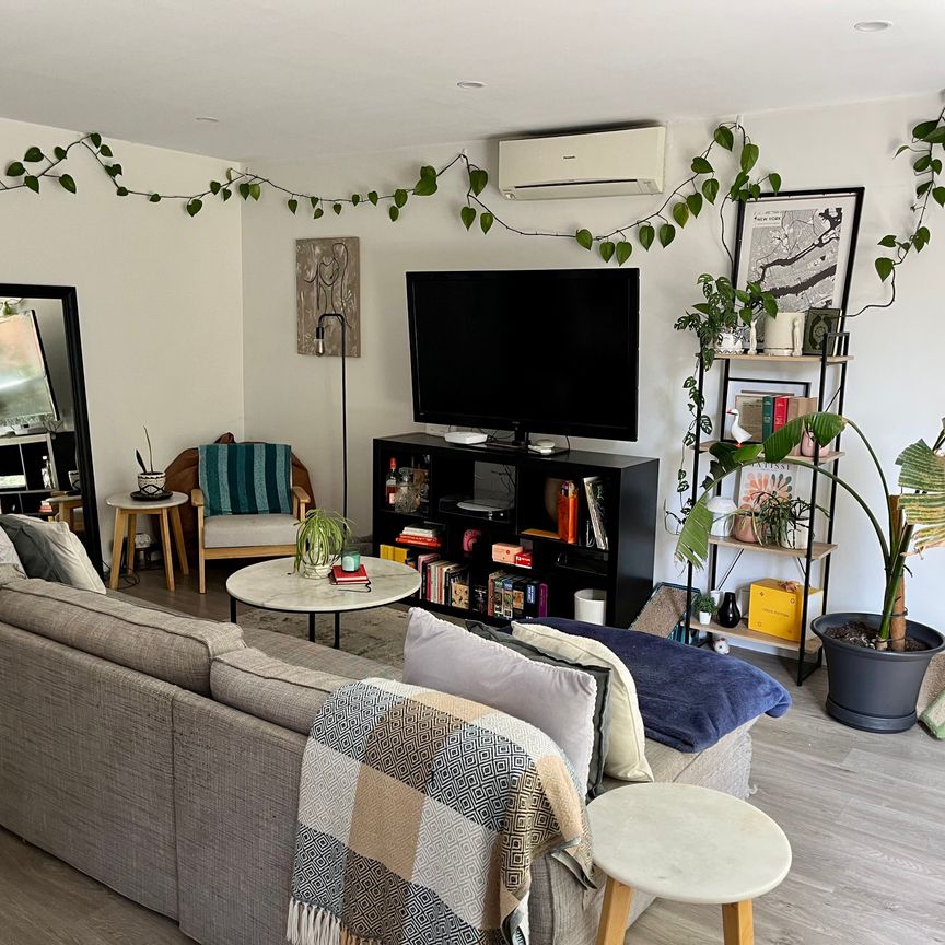 Camberwell - Photo 1