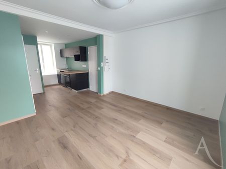 Location appartement 1 pièce, 24.21m², Châteauroux - Photo 2