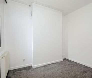 2 bedroom apartment to rent Southsea, PO5 - Photo 5