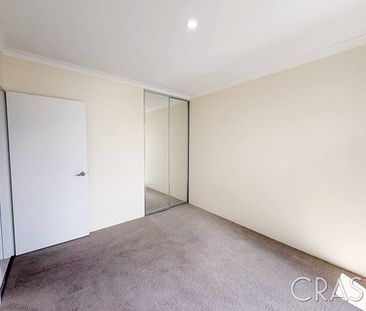 Beautifully Presented 3x2 in Wellard! - Photo 3