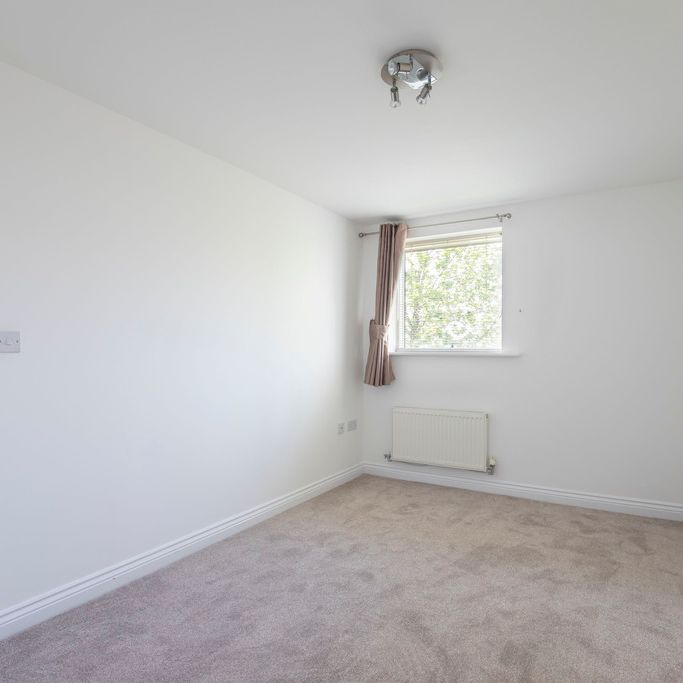 Valentin Court, Pinewood Drive, Cheltenham GL51 0GN - Photo 1