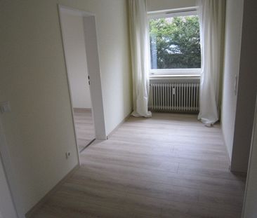 Freundliche drei Zimmer Wohnung in Sackgassenlage, fußläufig zum Ut... - Photo 2