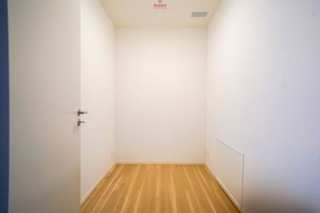 Living with a view of nature: Spacious 4.5-room ground floor apartment - Photo 2