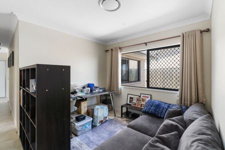 LOW MAINTENANCE 4 BEDROOM FAMILY HOME - Rent Increase to $800 on 09/06/2026 - Photo 3