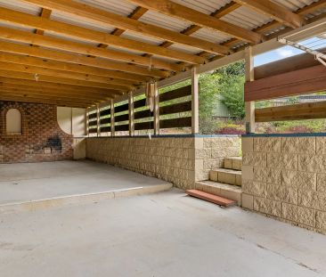 Spacious Split-Level Family Home with Great Outdoor Living ! - Photo 6