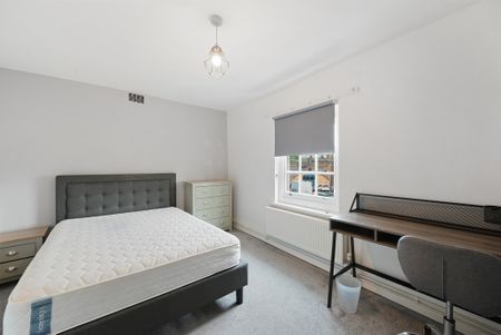 3 Bed Student Accommodation - Photo 5