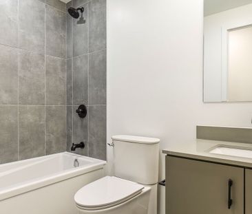 For Lease - 4878 Powers Common Unit# C1304, Burlington, Ontario - Photo 2