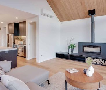 Where Luxury Feels Like Home - Photo 4