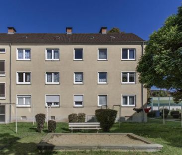 Ab Mitte März - 2 Zimmer Wohnung mit Tageslichtbad - Photo 2