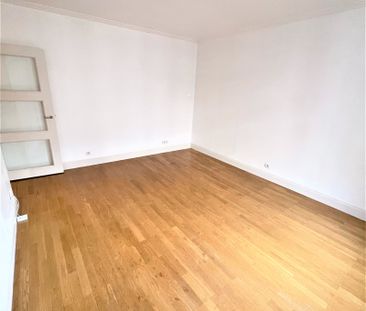 Studio de 30,82m² à louer - PARIS 7è - Photo 4