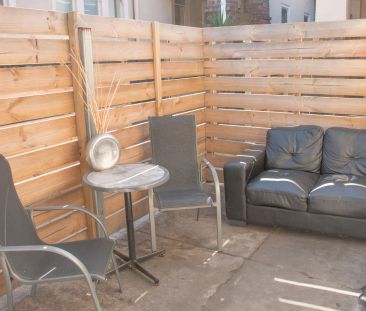 Room D, 3/96 Grey Street, St Kilda - Photo 6