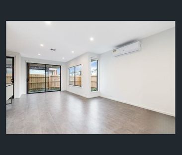 Modern 3 Bedroom Family Home in a Prime Keysborough Location - Photo 1