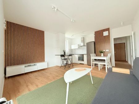 Świeżo wykończone 2 pokoje na Gocławiu, 2x garaż 44.5 m² - Photo 2
