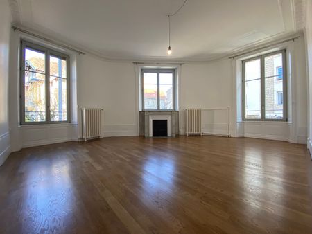 Location Appartement 6 pièces 165m² BESANCON 25000 - Photo 3