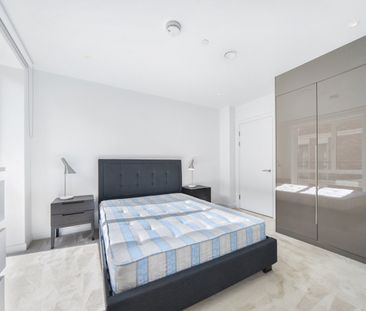 2 Bed Flat, Baldwin Point, SE17 - Photo 3