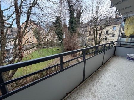 2-3-Zimmer-Wohnung mit großem Wohnzimmer und Balkon im Eltingviertel - Photo 2