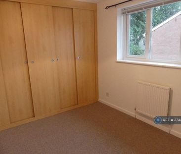 2 bedroom end of terrace house to rent - Photo 3
