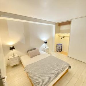 Appartement meublé à louer - 2 pièces - 32 m² - Photo 2