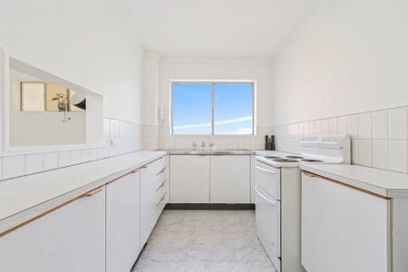 Two Bedroom Unit With Park Views - Photo 3
